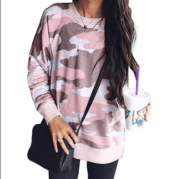 Beautiful woman camouflage print sweatshirts - Picture 3 of 4